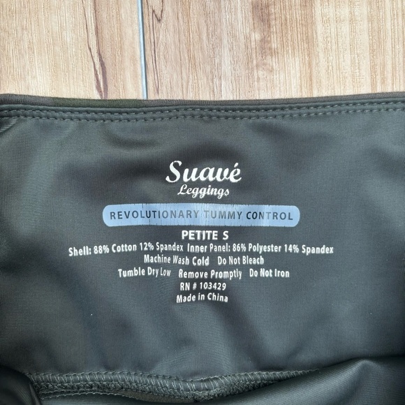 Suave Tummy Control Camo Leggings Size Petite Small - Picture 6 of 6